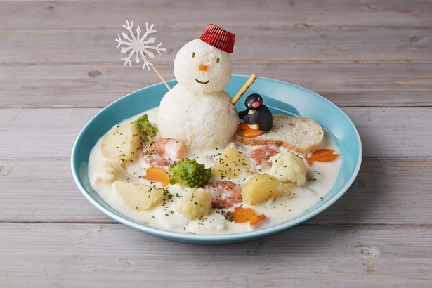 「ピングーの雪だるま」 (1480円)。ゴロゴロ野菜で食べ応えも十分。「パンの上にピングーが乗っていてかわいい」と水谷さん