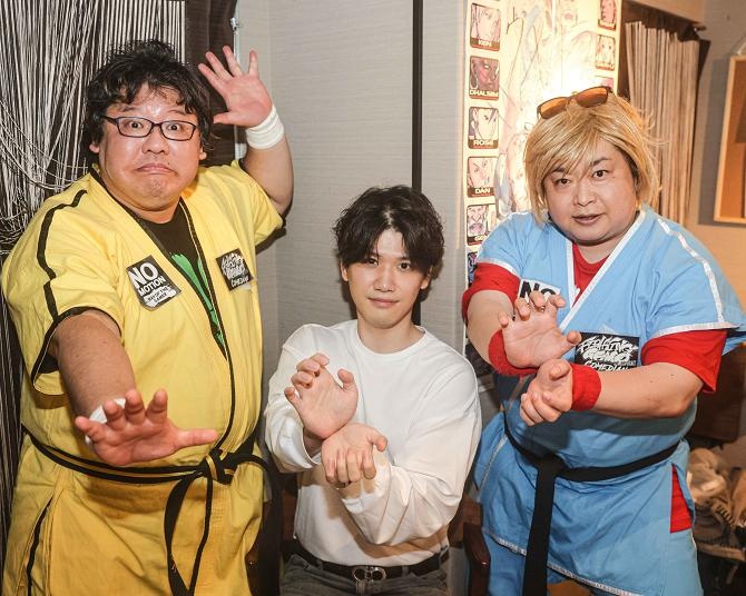 楽屋の「スト2」ネタからカプコン常連芸人、そしてEVO挑戦へ。格ゲーお笑いコンビ「NOモーション。」に実直のYASが訊く！【格ゲー夜話】