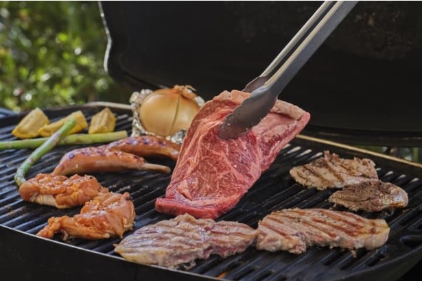 黒毛和牛やロブスターなど選りすぐりの食材を堪能できる「プレミアムBBQプラン」も