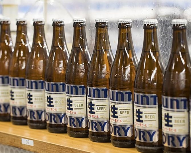 氷で冷やす瓶ビール!?サントリーの“キン冷サン生”が夏のビール欲を刺激する