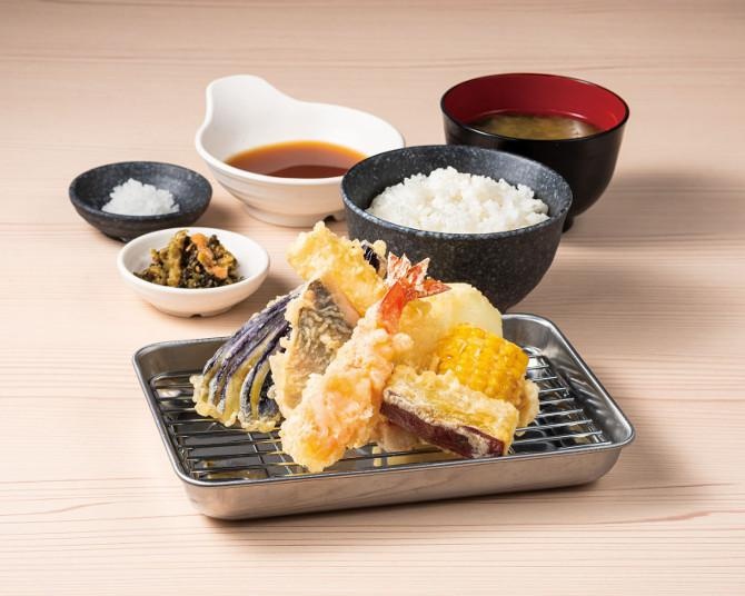 スシローの“姉妹店”は天ぷら!?すし屋の仕入れ力で実現した新業態「天ぷら定食 あおぞら」がオープン