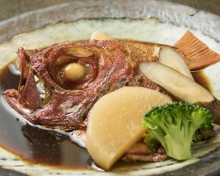 【福岡のうまかもん】魚市場と隣り合い、ネタの新鮮さと豊富さは地元でも評判！｢市場食堂 博多 魚がし｣