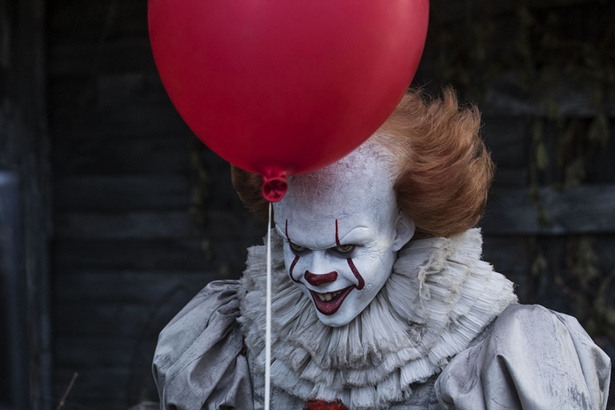 【写真を見る】全米大ヒットに続き、日本でも予想外の好スタートとなった2位の『IT/イット~』
