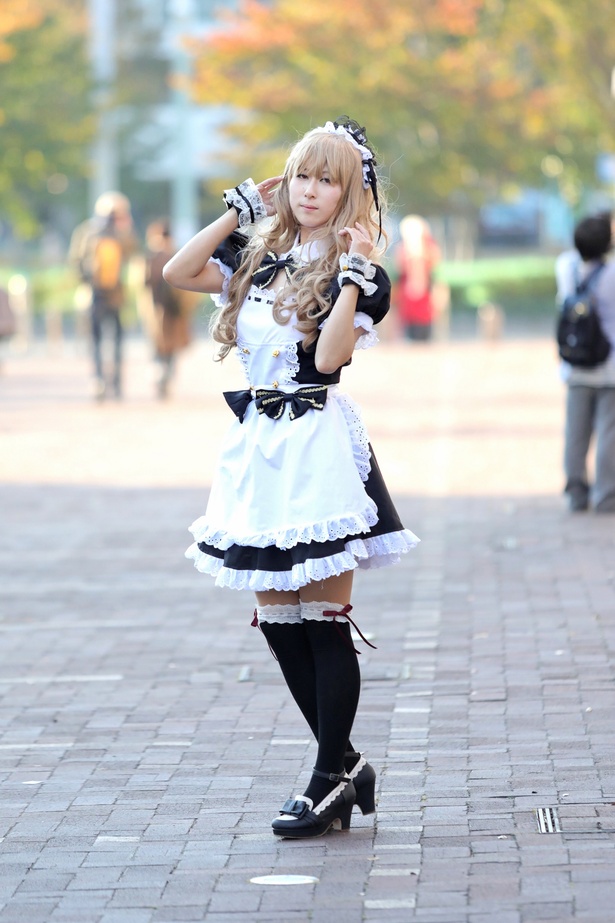 「アイドルマスター シンデレラガールズ」に登場する神谷奈緒に扮する美女レイヤー