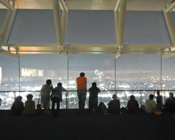 夜景×花火のコラボが絶景すぎる!!無料なんて信じられない茨城県庁展望ロビー【無料展望室シリーズvol.5】