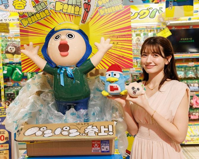 パンパンくんオブジェがそびえるMEGAドンキ渋谷本店に潜入！個性爆発のコラボ限定グッズをレポート