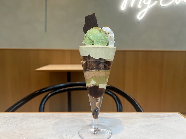 「ドバイチョコレート パフェ」
