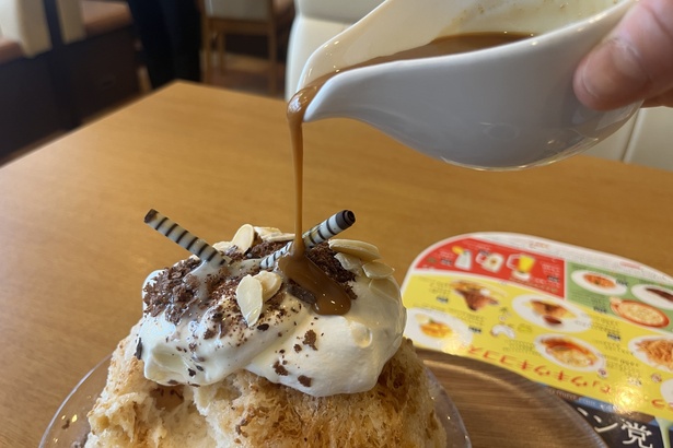 もっとキャラメルの味を楽しみたいときは、追いシロップでキャラメル風味をアップ！
