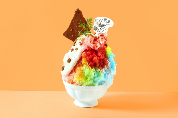 「ダンス スヌーピーのレインボーかき氷」(イートイン：1480円/テイクアウト：1100円) 