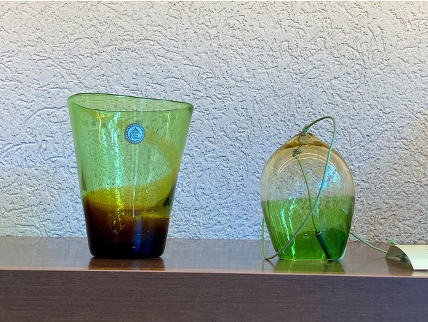 沖縄の工芸品「琉球ガラス」も販売されている