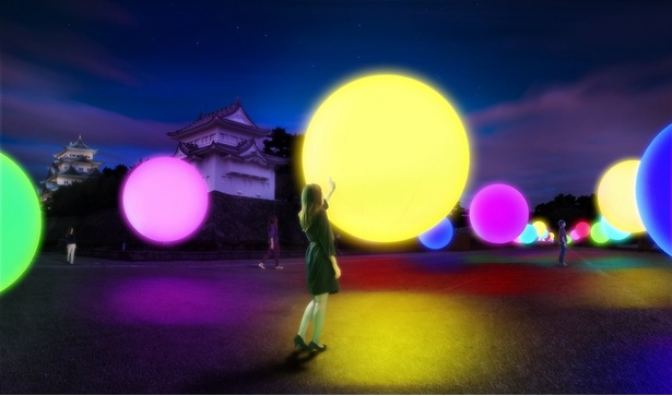 名古屋城が神秘的なアート空間に！「チームラボ 浮遊する、呼応する球体 – 名古屋城」イメージ