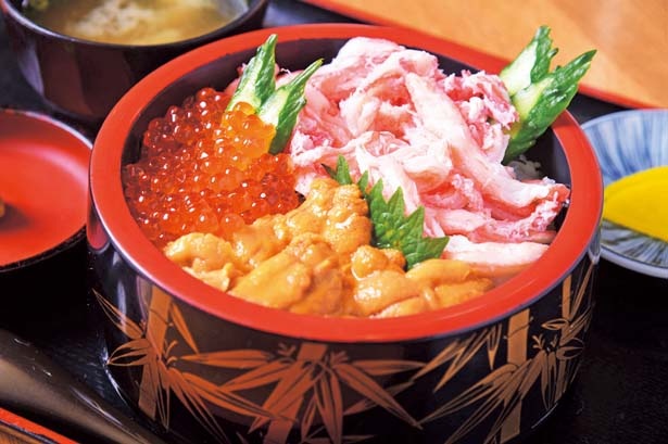 「味覚丼」(1800円)/旬の漁師料理 和泉