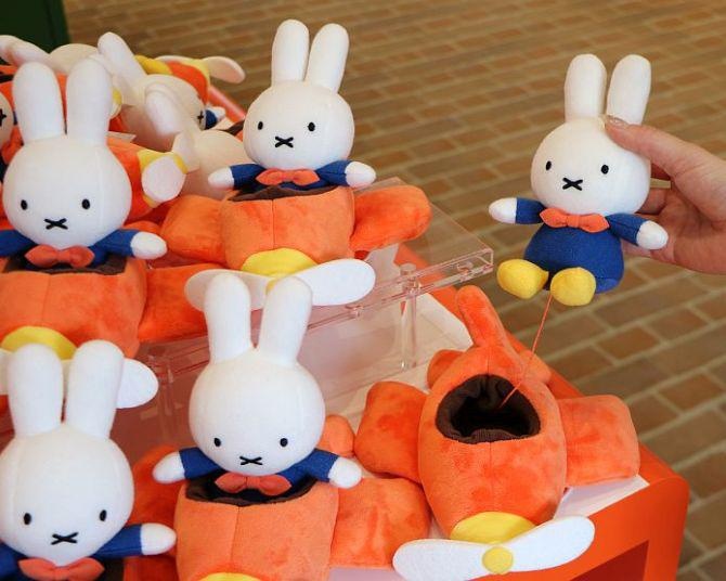 ハウステンボスの新ミッフィーエリア限定グッズが多数登場！身に着けグッズにバッグ…かわいすぎる注目アイテムをチェック
