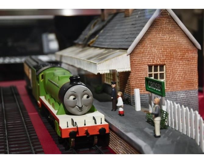 「きかんしゃトーマスの世界展」が高知にやってきた！貴重な原画やプレイコーナー、板垣李光人さん描き下ろしイラスト公開も