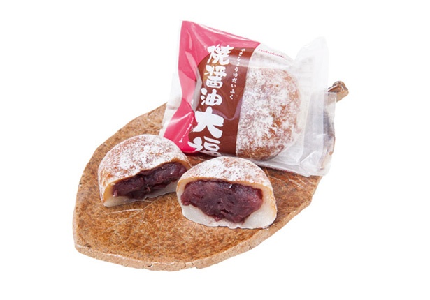 明治神宮への献上品も手がけた、100年以上続く老舗店「菓匠 寿々木」のオリジナル和菓子「焼醤油大福」(1個108円) が「あさひの逸品」に認定