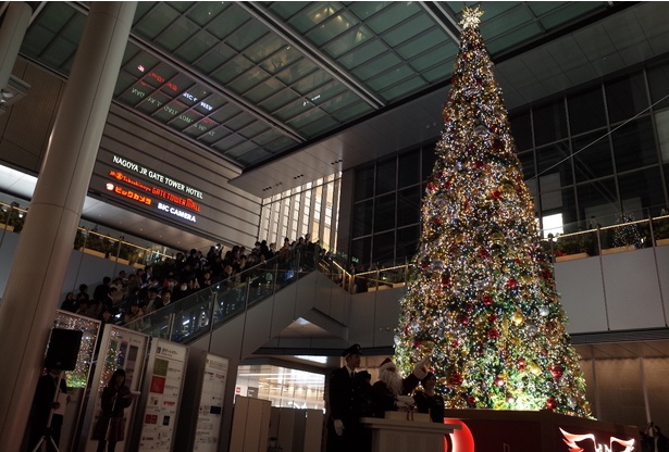 名古屋駅で行われたクリスマスイルミネーション点灯式