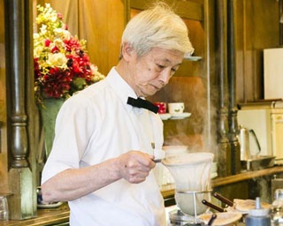 【福岡カフェ探訪】クラシカルな雰囲気と、極上コーヒーを楽しむ。西新の名喫茶｢珈琲伊藤｣