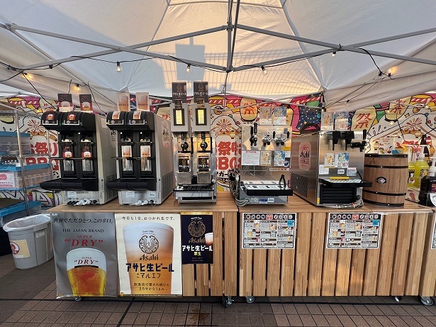 アルコールもソフトドリンクも飲み放題