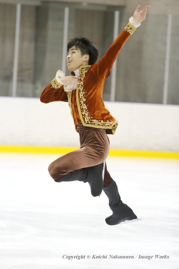 佐藤洸彬、東日本選手権でのフリープログラムの演技。高い跳躍を見せる