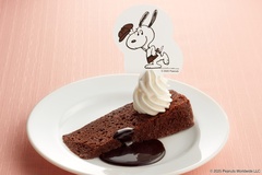 「【8月10日限定】スヌーピーときょうだいたちのお誕生日ショコラ」(218円) 