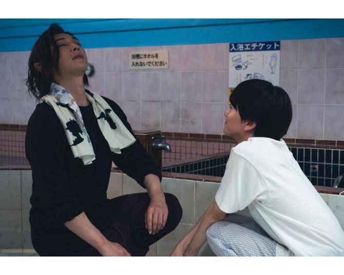 吉沢亮「ズキュン！」連発！“国宝”との振れ幅がすごすぎる『ババンババンバンバンパイア』本編映像解禁