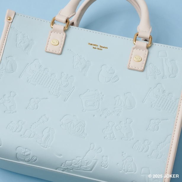 よーく見ると、楽しそうなピングーファミリーの型押しデザインが!
