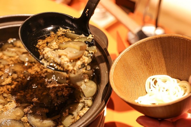 濃厚な味わい！高知の郷土料理「ツガニ汁」を素麺でツルッと食べる「ツガニそうめん」