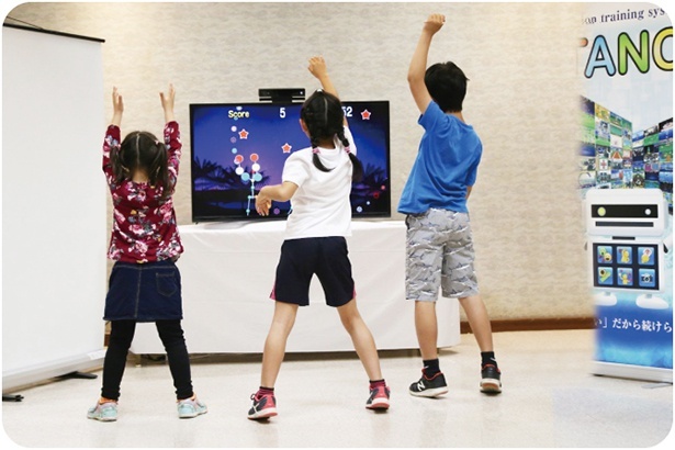 自分の体がコントローラーになる新感覚のゲーム体験「TANO」