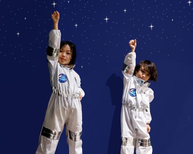 スヌーピーミュージアムで“宇宙飛行士”になりきり体験！親子で楽しめる夏休み限定イベントがスタート