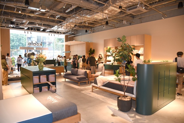 「コアラ青山ショールーム」店内の様子