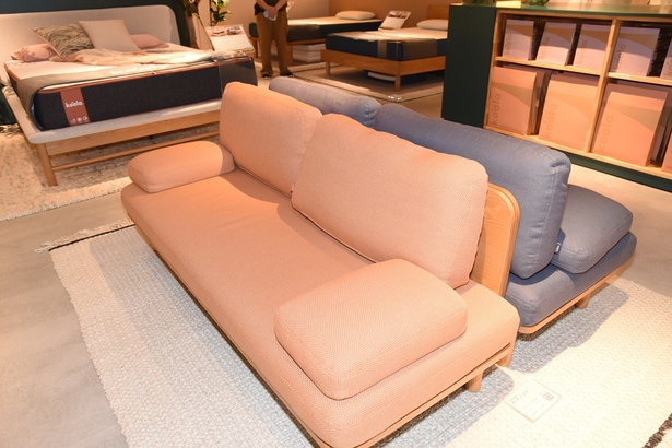 「コアラ青山ショールーム」店内の様子