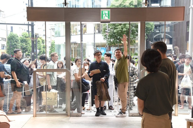 オープン初日の「コアラ青山ショールーム」の様子