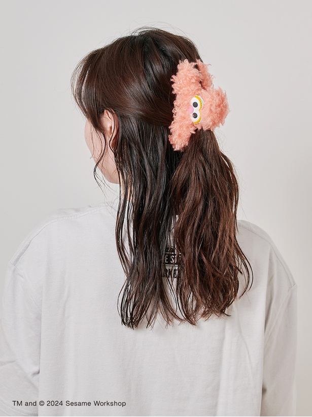 「ヘアクリップ(ゾーイ)」(2530円)