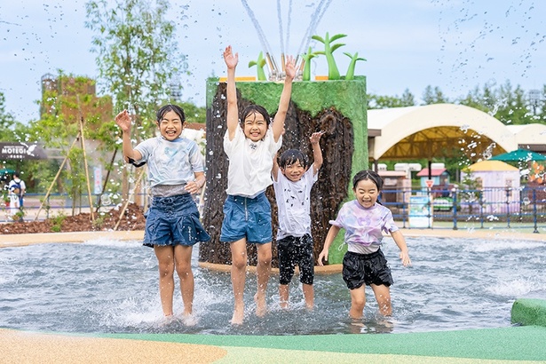 「森のせせらぎ」で水遊びを楽しもう！