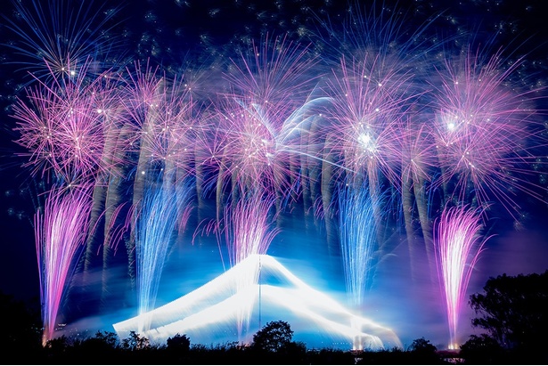 圧巻の仕掛け花火!
