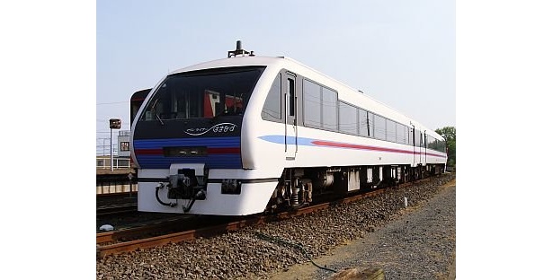 画像3 / 3＞日本初!?列車がメイド喫茶になった｢メイドトレイン｣が出発進行！｜ウォーカープラス