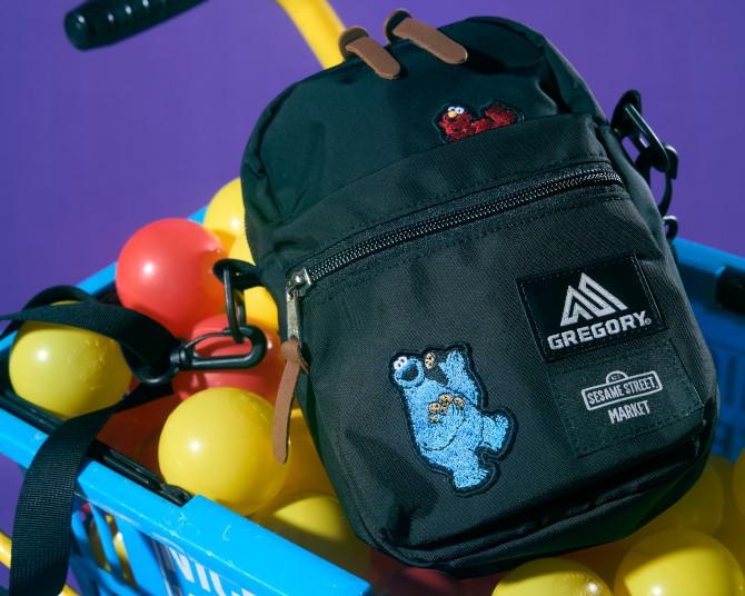 GREGORYバッグにエルモ＆クッキーモンスターが登場！セサミストリートマーケットと初コラボ