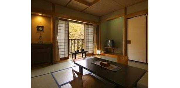 「旅館　上会津屋」　全室ユニットバストイレ洗浄器付き標準客室