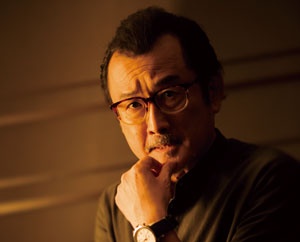 蜷川幸雄の意志を継ぐ吉田鋼太郎の演出作は”問題劇”