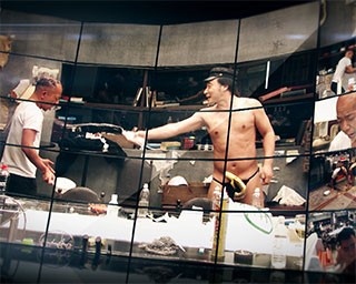 芸人10人が”笑わせ合う”サバイバル！松本人志主催の人気バラエティー「ドキュメンタル」未公開作の配信開始＆新シリーズ決定