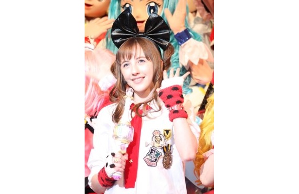 ｢衣装を着るなら、キュアブロッサムの衣装！｣と発表