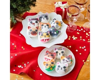 可愛すぎて食べられない！クリスマス仕様の猫型マシュマロ登場