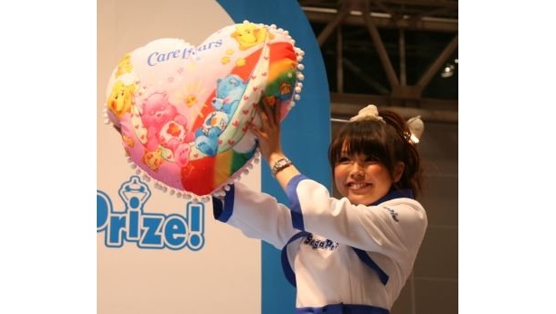 神戸蘭子さんもお気に入りのハート型クッション！