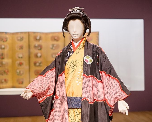特別展『江戸☆大奥』が東京国立博物館・平成館で9月21日(日)まで開催中。婚礼調度や装飾品、暮らしの道具など約180件が展示されている