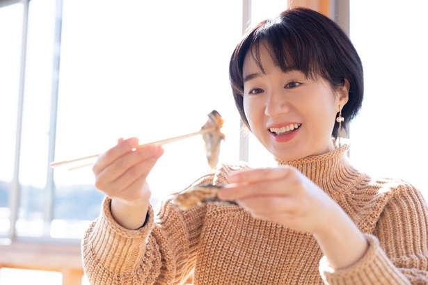 「的矢かきを生で味わいます。プリプリの食感！新鮮でおいしい」(ちぬ子)