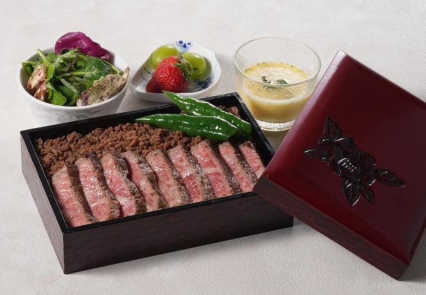 「黒毛和牛のステーキ重」(6000円)