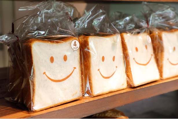一度食べたらやみつきになる食パンには、高品質なカルピスバターを使用