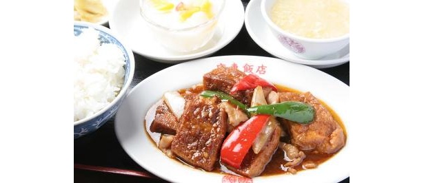 廣東飯店のまかないランチ735（平日限定）