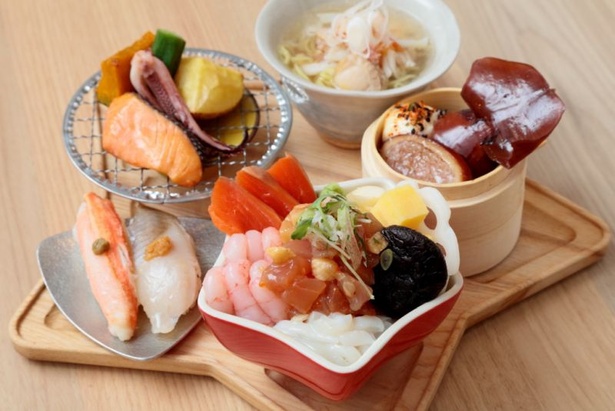 「潮ラーメン」は出汁の旨味に驚き！小さめサイズの提供なので気に入ったメニューをお代わりしよう