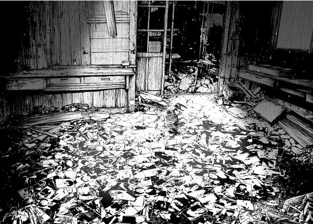 床一面の写真 （C）背筋、桃井ゆづき／KADOKAWA